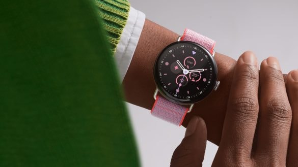 Krásné a se skvělou výbavou. Nové hodinky Google Pixel Watch 4 se povedly