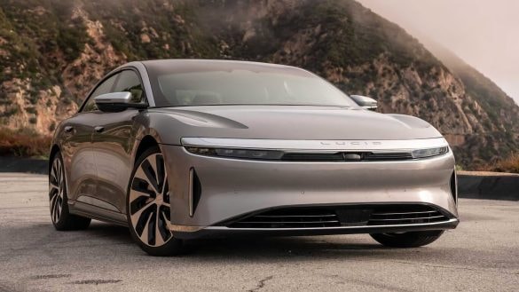 Samsung ukázal sílu. Elektromobil s jeho baterií zvládl 1 205 km bez nabíjení