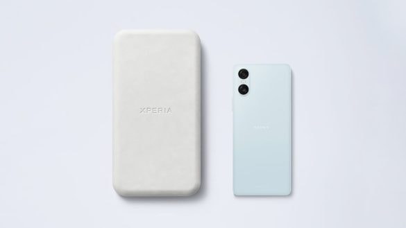 Z prodejního balení s mobilním telefonem mizí další věc