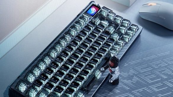 Znáte víc sexy klávesnici? Tahle je celá průhledná, má displej a stojí 12 700 korun