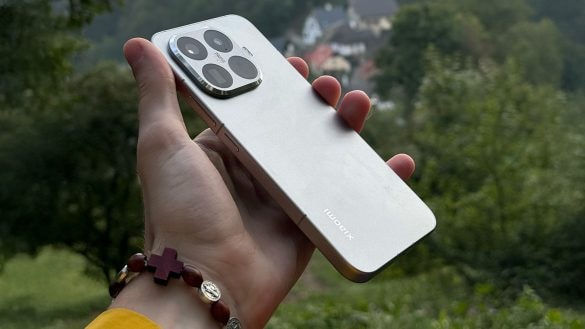 Xiaomi 15T poprvé kleslo pod 9 tisíc. Za takovou cenu lepší telefon nekoupíte