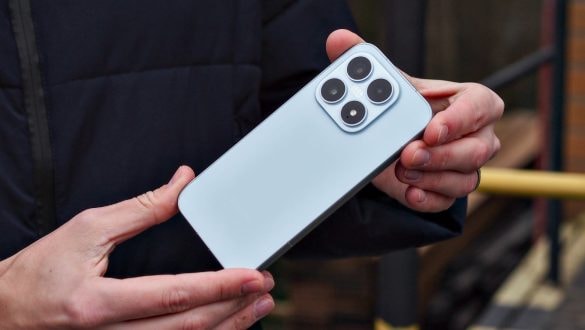 Malý telefon, velká sleva. Skvělé Xiaomi 17 teď na Alze stojí méně než 15 tisíc