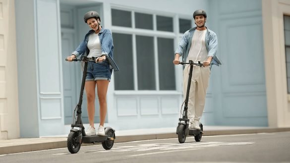 Decathlon zlevnil skvělou elektrokoloběžku od Xiaomi. Stojí jen 8 999 Kč