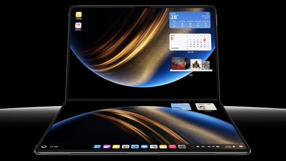 V Číně jsme vyzkoušeli Huawei MateBook Fold. Nic podobného jste určitě neviděli
