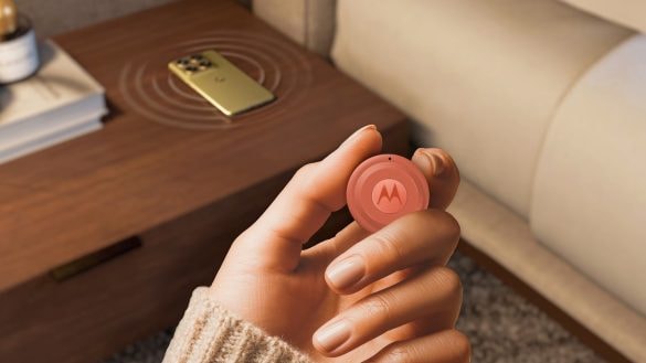 Konečně dokonalý lokátor pro Android: Moto Tag 2 má UWB, IP68 a výdrž až 600 dnů