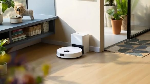 Alza zlevnila všemi vychvalovaný robotický vysavač na 5 249 Kč. Jiný si nekupujte