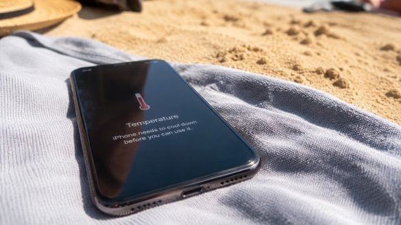 Mobil se vám přehřívá? Těchto 5 chyb dělá skoro každý