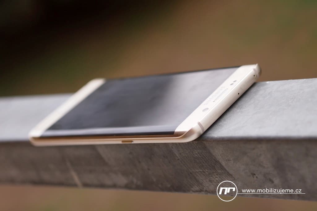 Samsung Galaxy S6 Edge Plus recenze