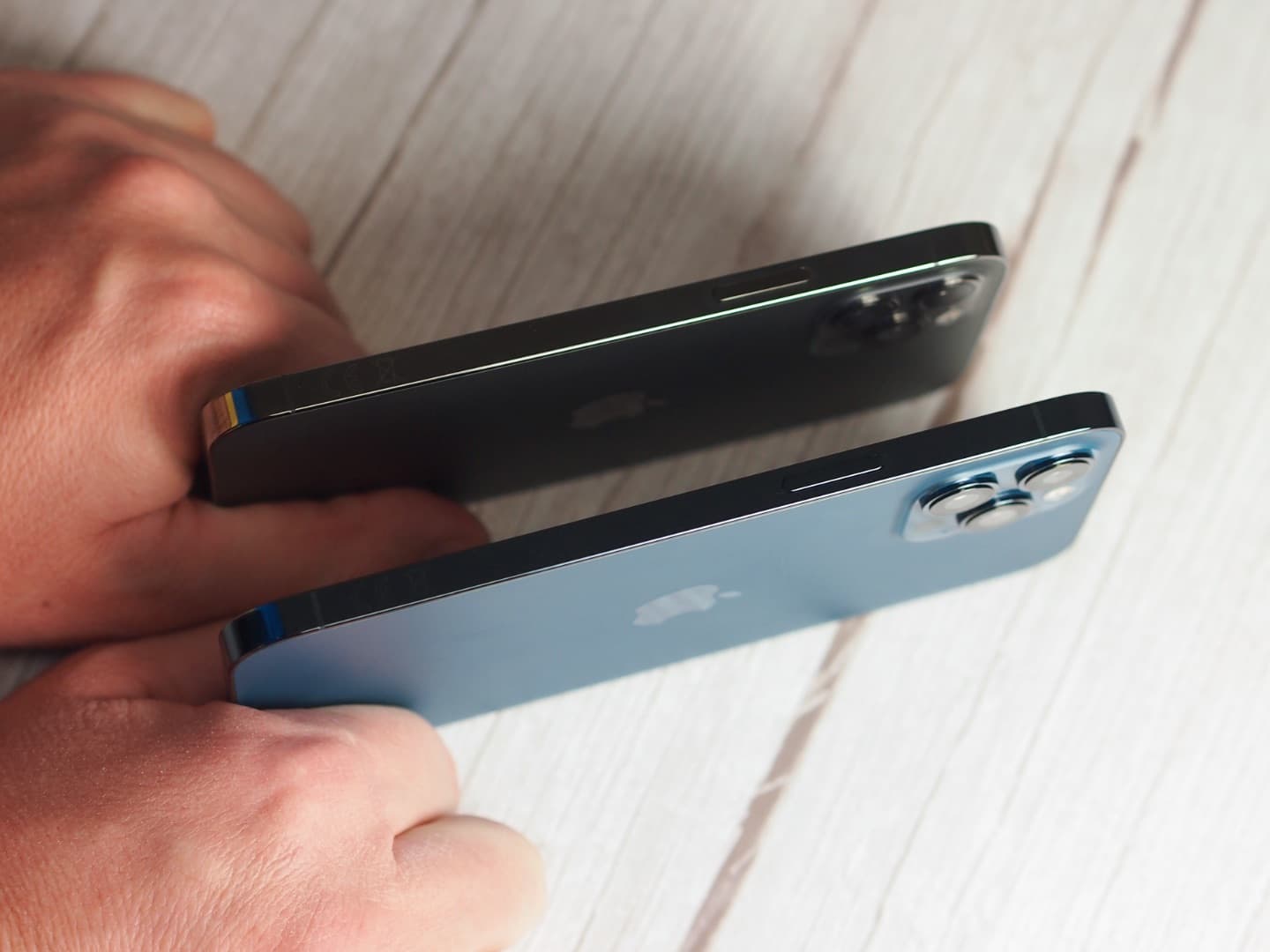 Apple iPhone 12 Pro & 12 Pro Max