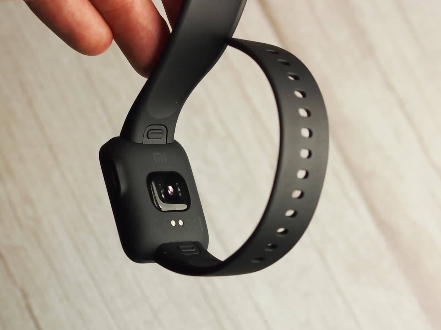 Xiaomi Mi Watch Lite, recenze