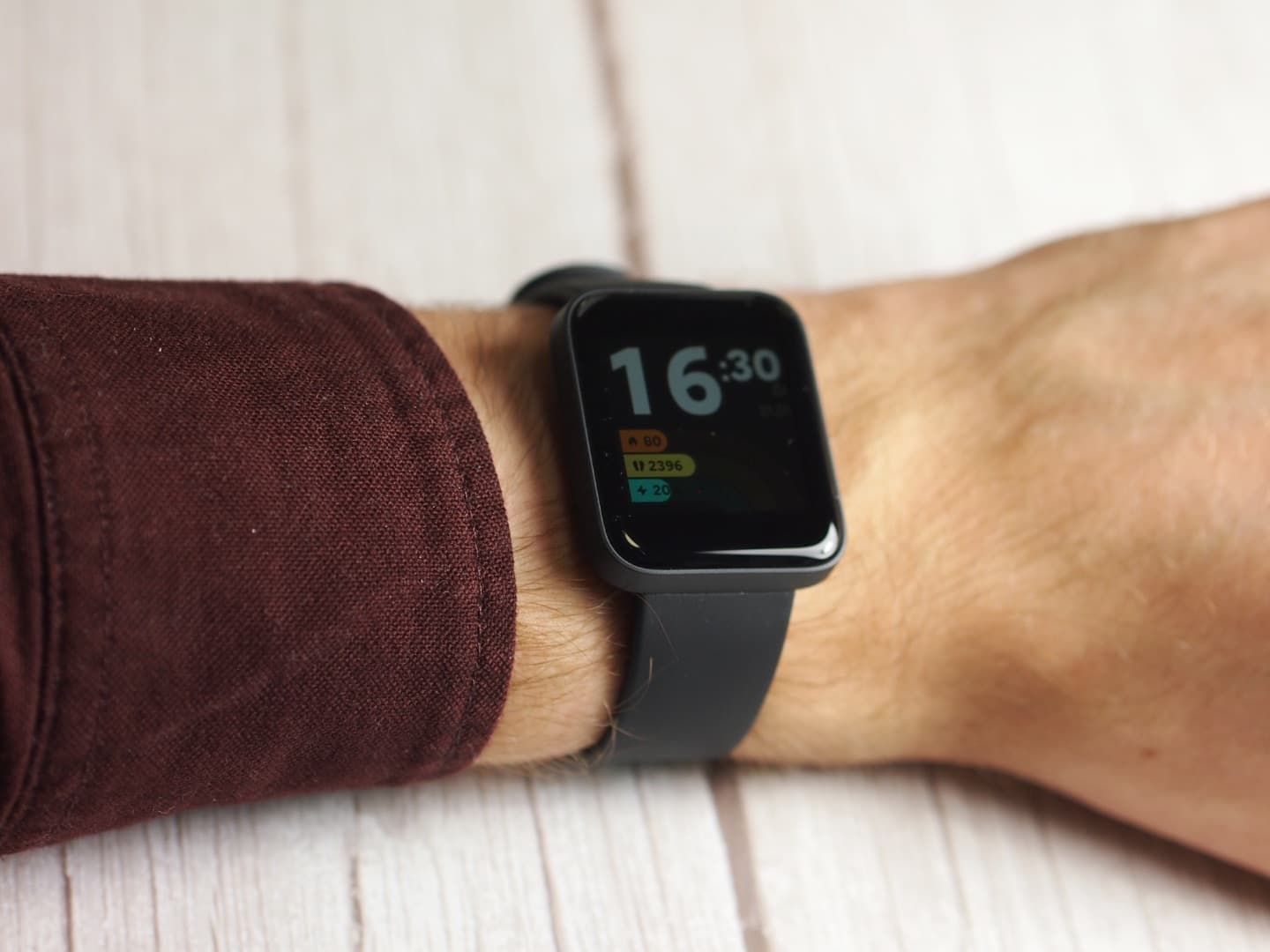 Xiaomi Mi Watch Lite, recenze