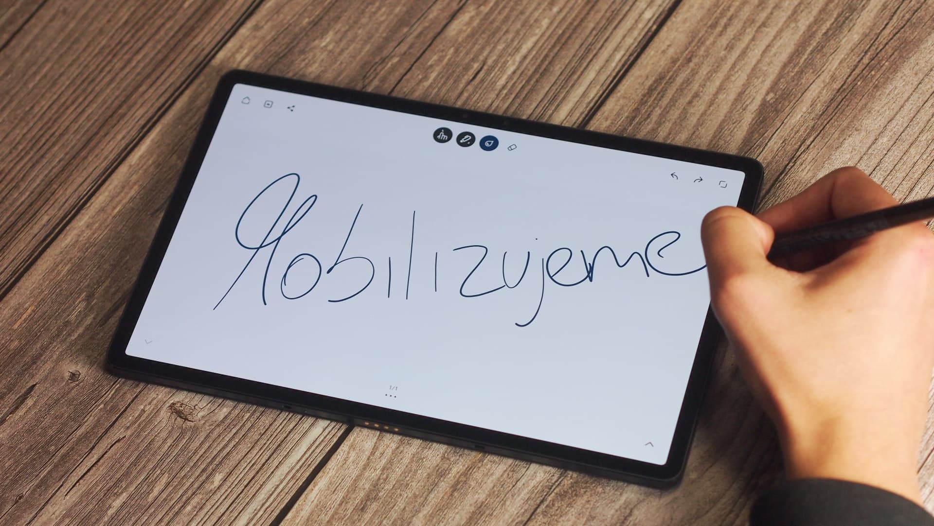 Tablet Lenovo Tab P11 Pro, recenze