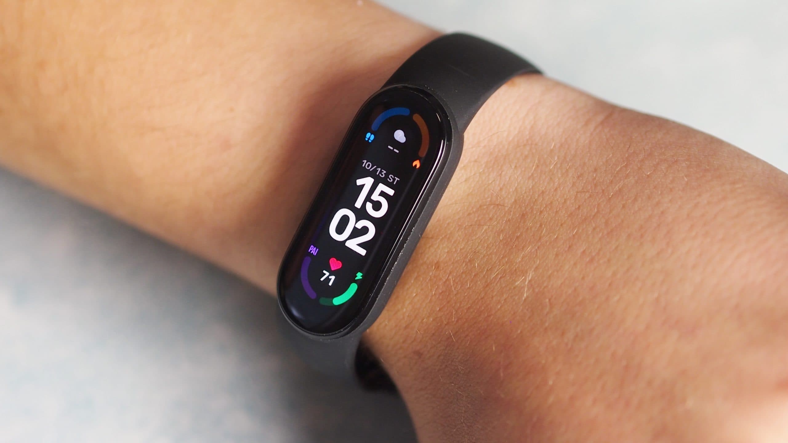 Xiaomi Mi Band 6, recenze