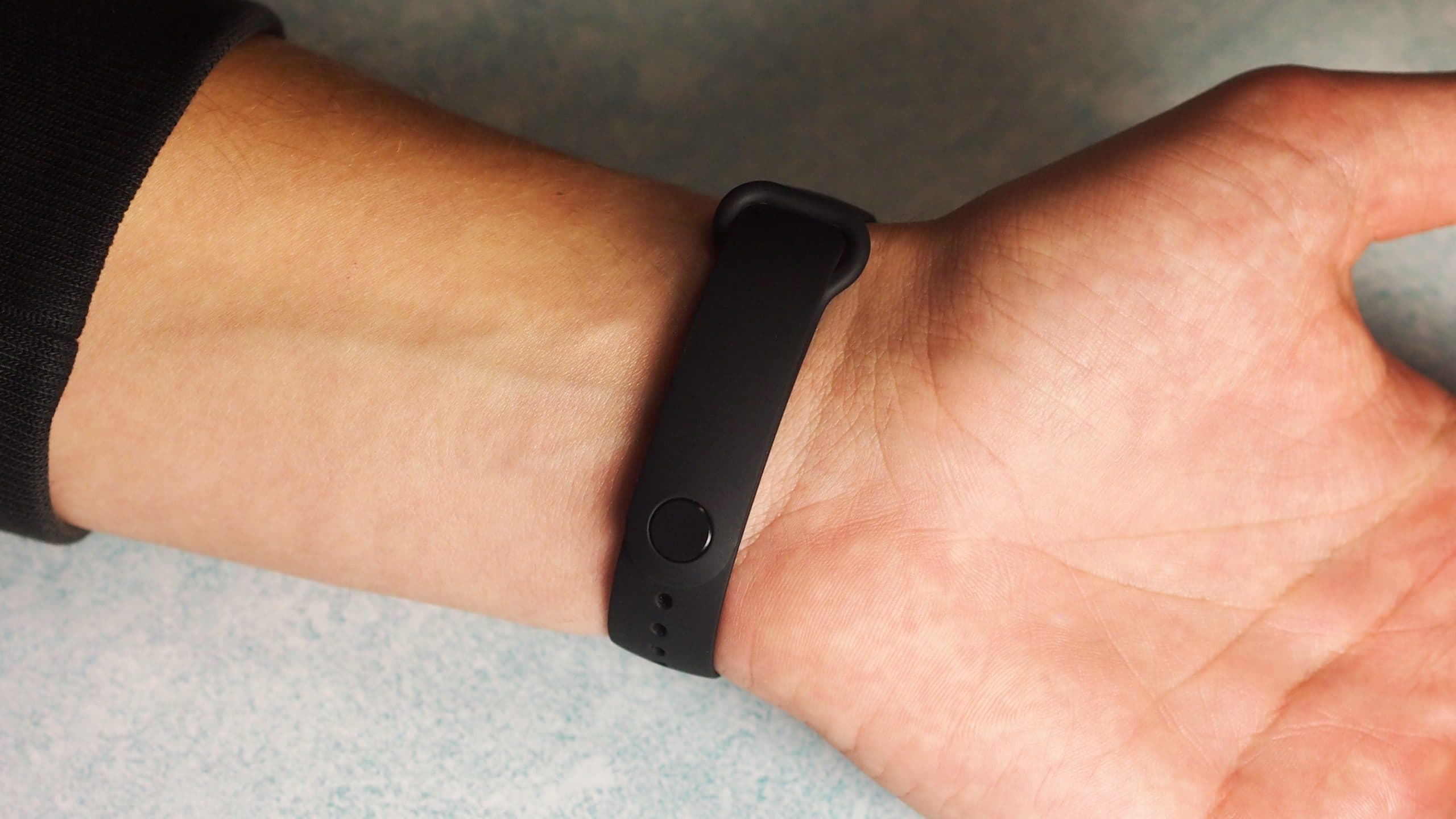 Xiaomi Mi Band 6, recenze