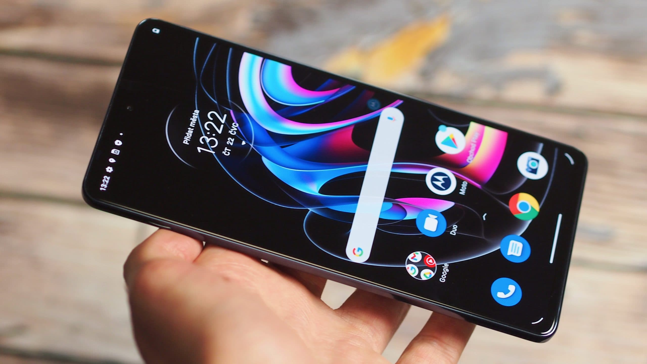 Motorola Edge 20 Pro, recenze