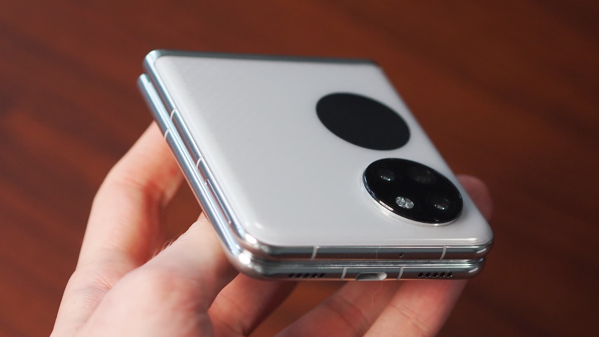 Huawei P50 Pocket, recenze