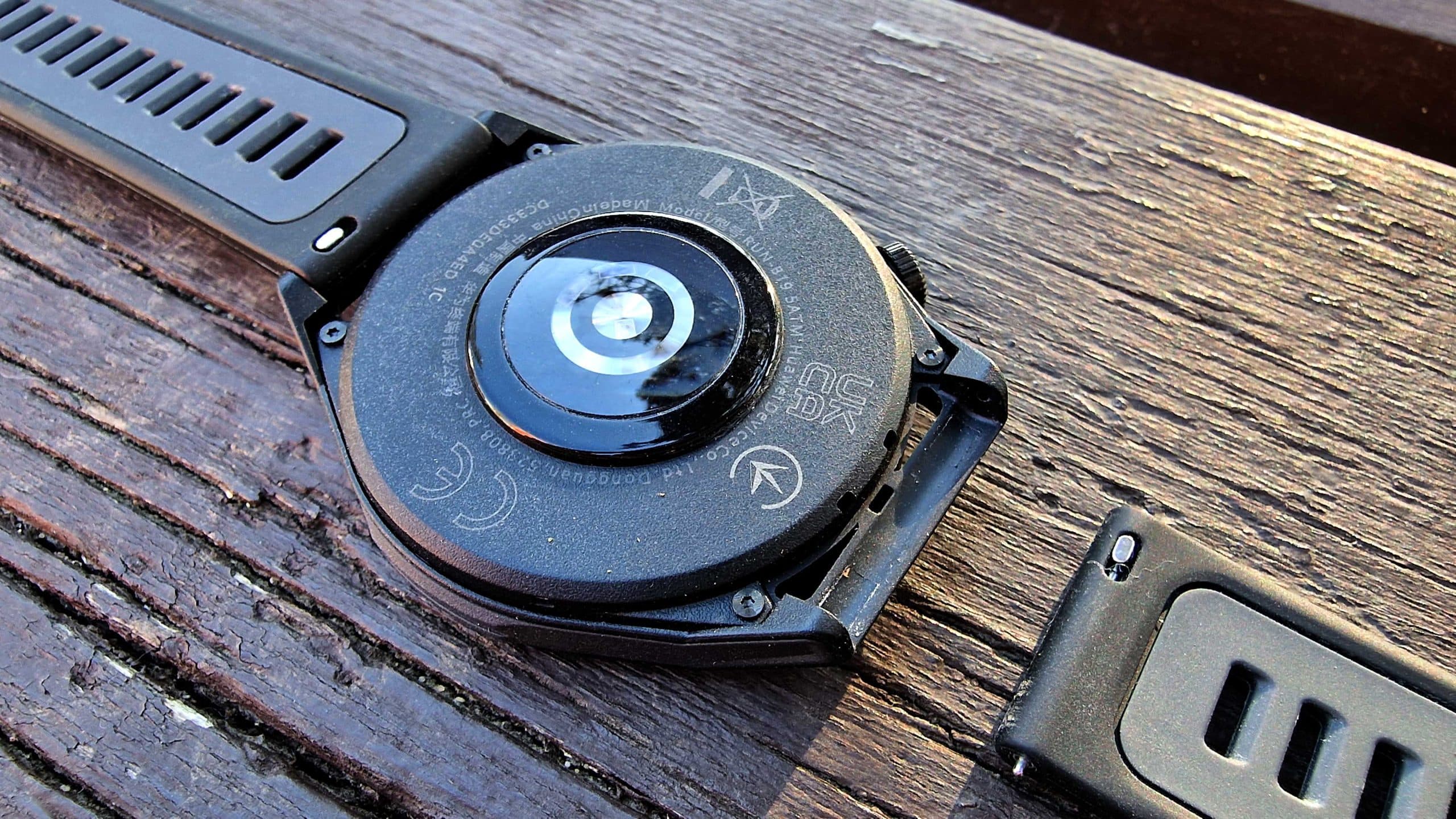 Recenze Huawei Watch GT Runner