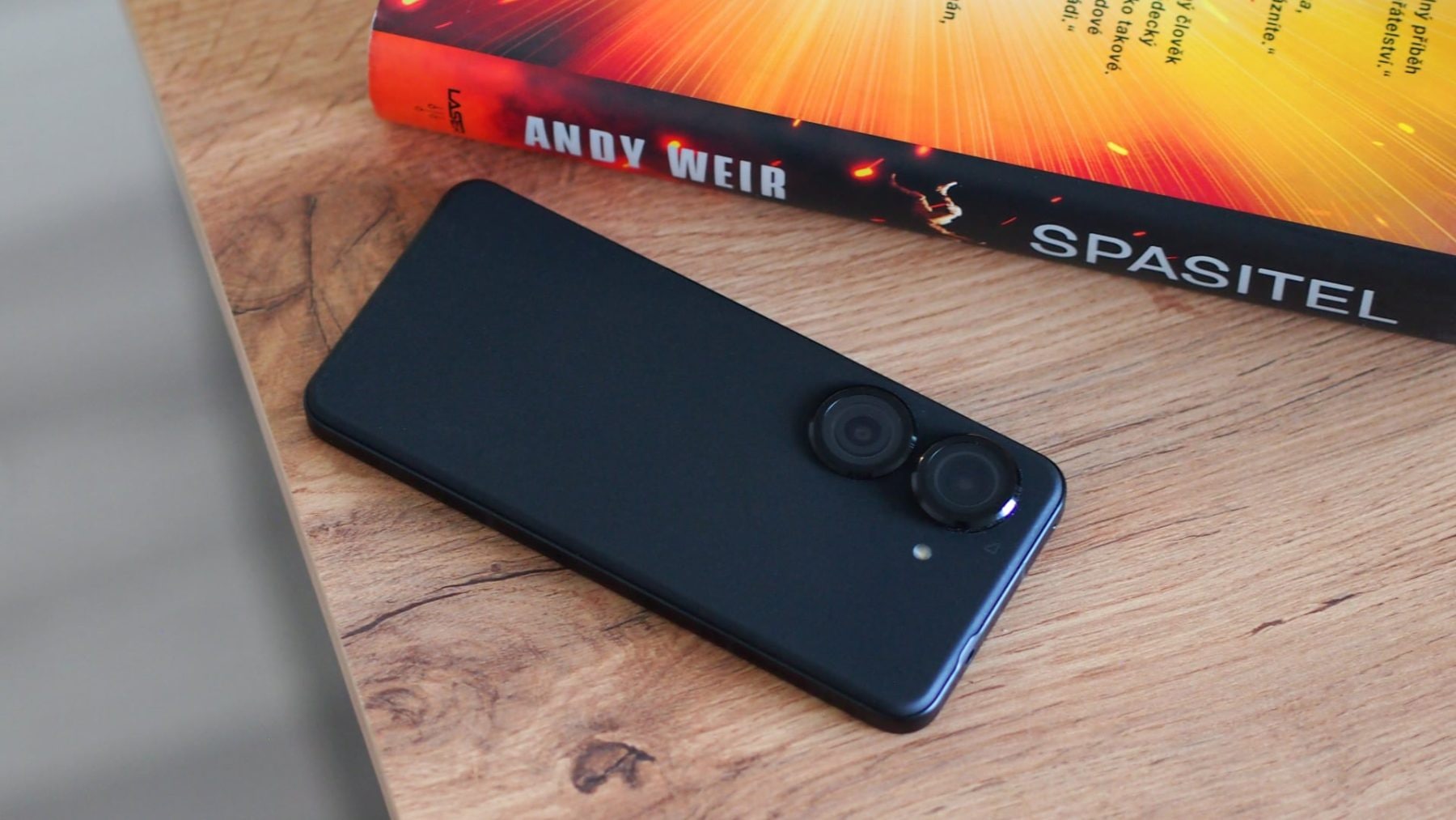 Asus Zenfone 9 | foto: Luboš Srb
