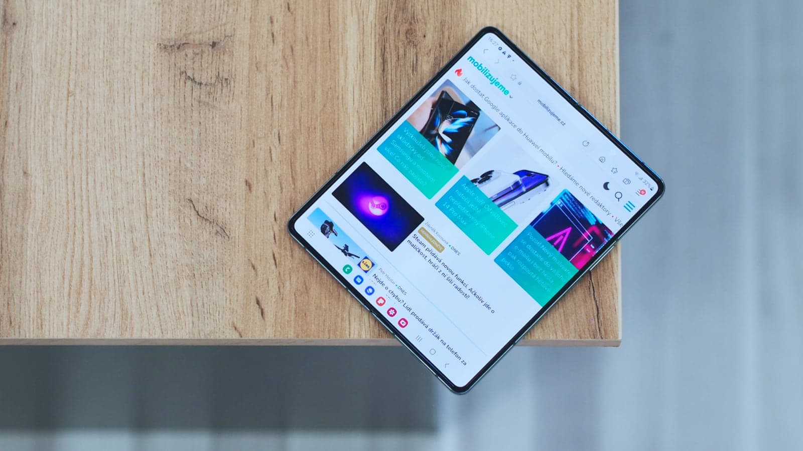 Samsung Galaxy Z Fold 4