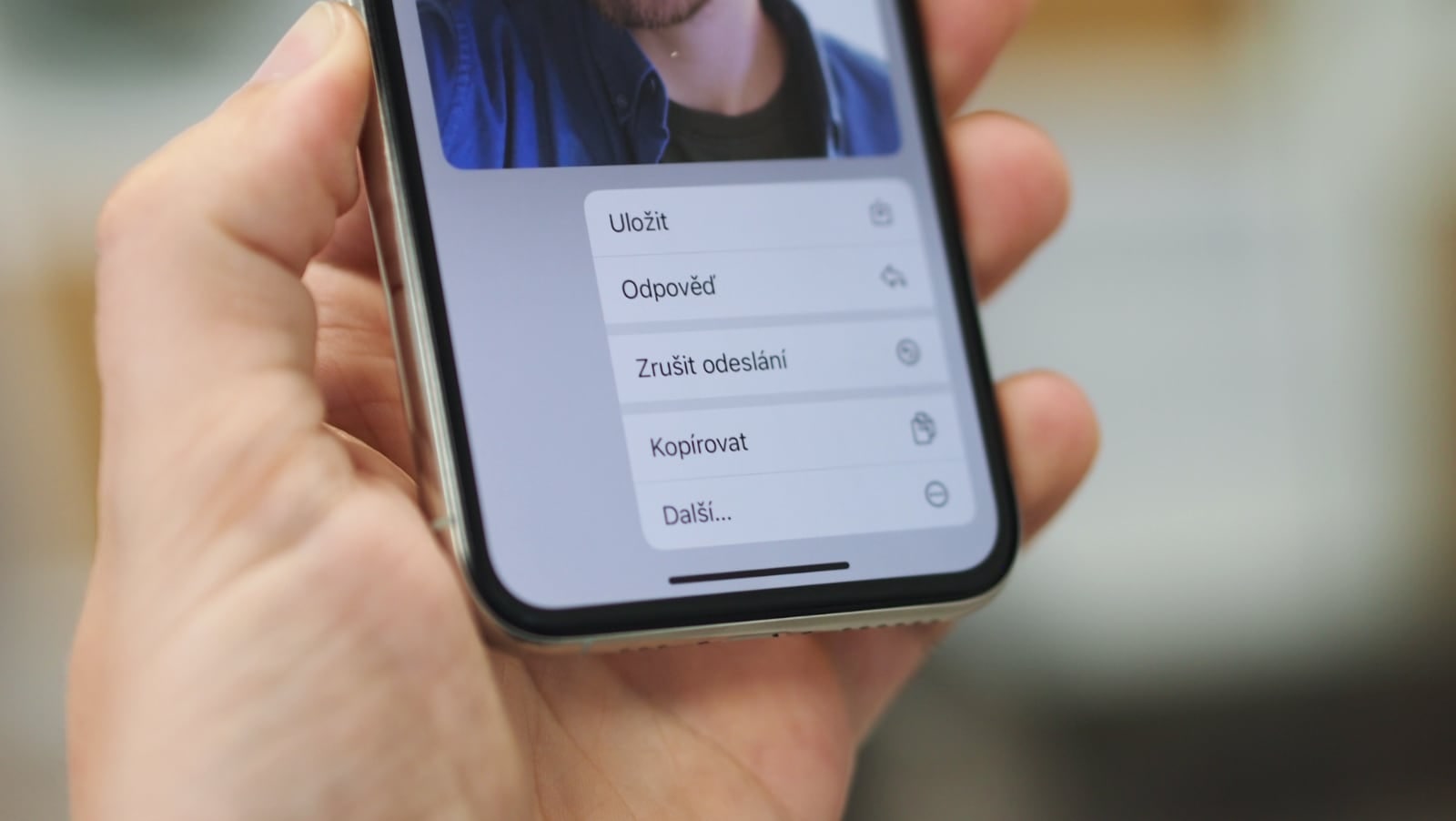 Zrušení zprávy u iOS 16 | Zdroj: Roman Macháč