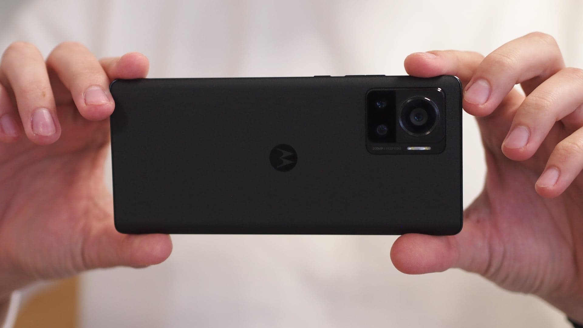 Focení s telefonem Motorola Edge 30 Ultra