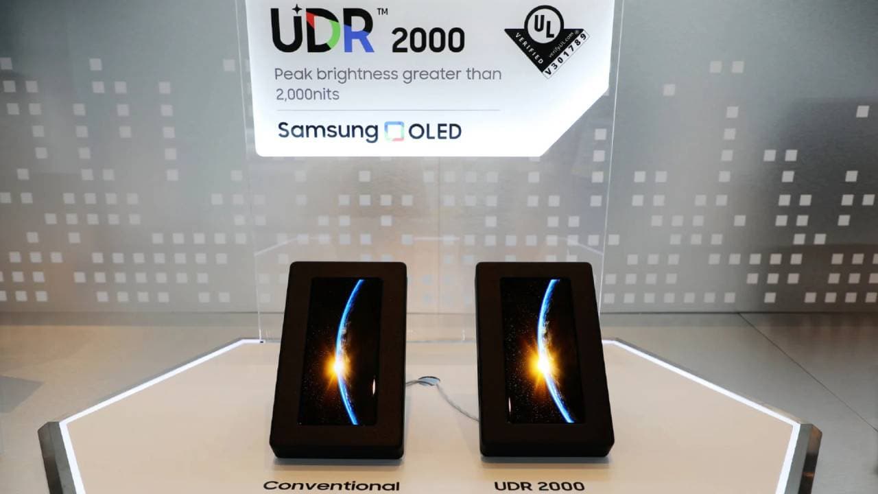 Samsung, OLED displej 2 000 nitů