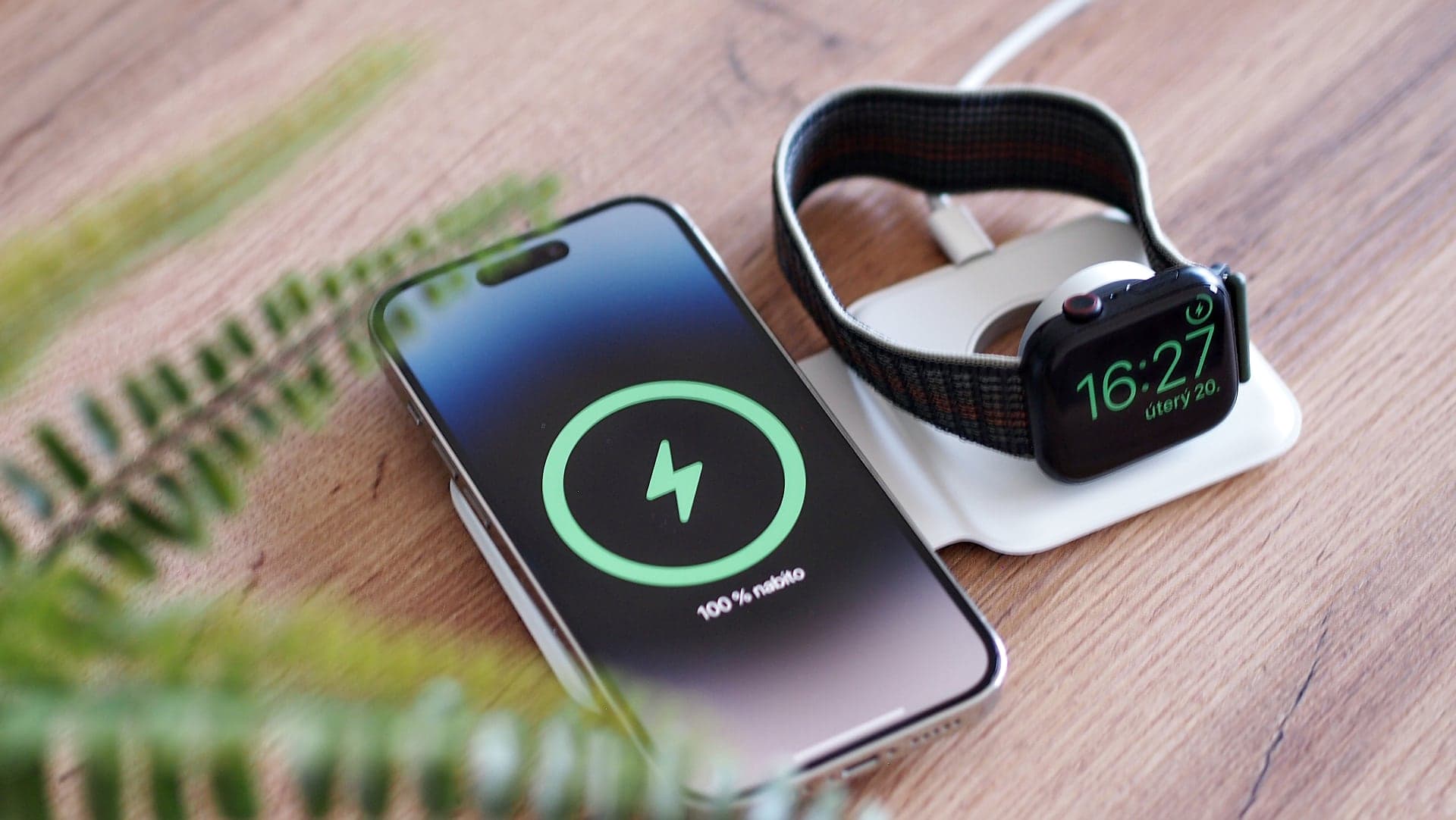 Apple dvojitá nabíječka MagSafe recenze