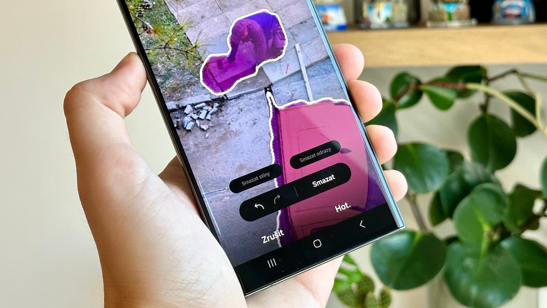 Jak odstranit osoby z fotky?