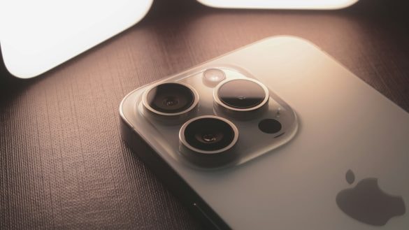 iPhone čeká turbulentní období plné změn, tvrdí expert Applu. Co prozradil?