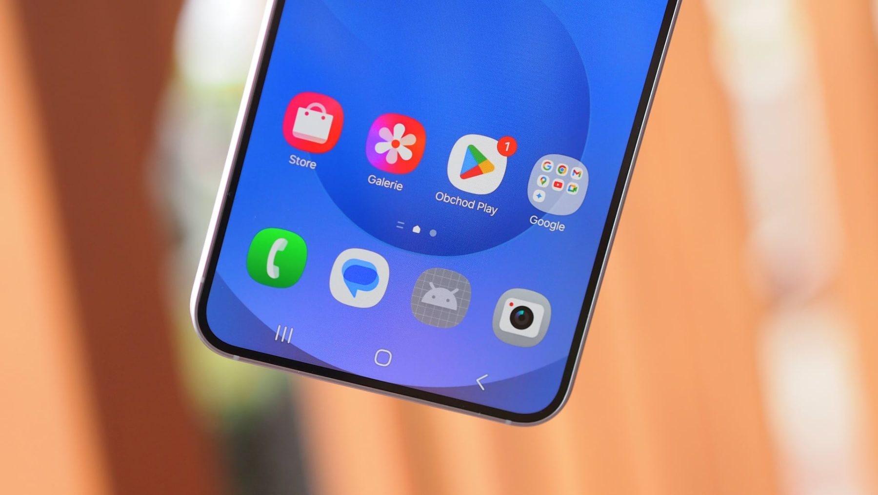 Samsung Galaxy S25, systém One UI 7 | foto: Luboš Srb