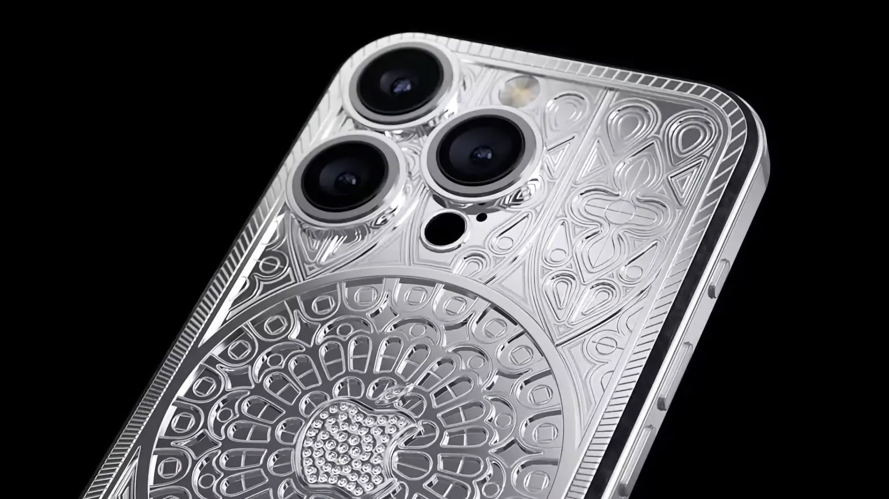 iPhone 16 Pro za 2,34 milionu korun | foto: Caviar