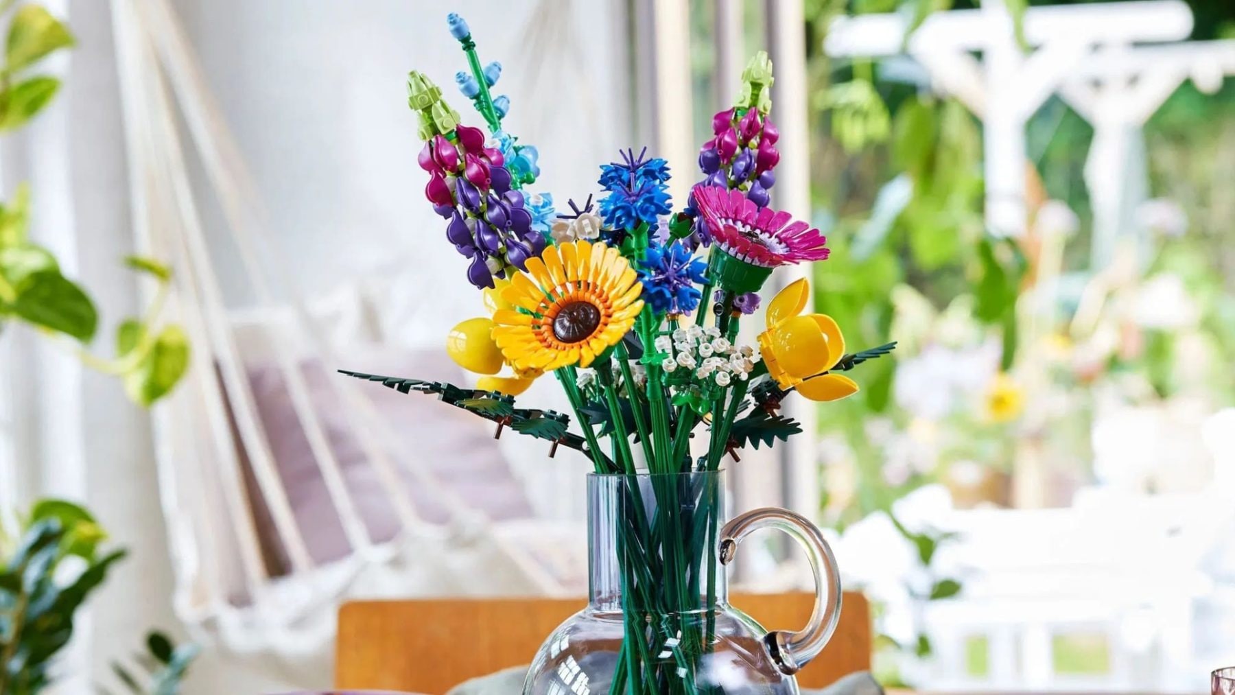 LEGO Botanicals Kytice lučního kvítí | foto: LEGO