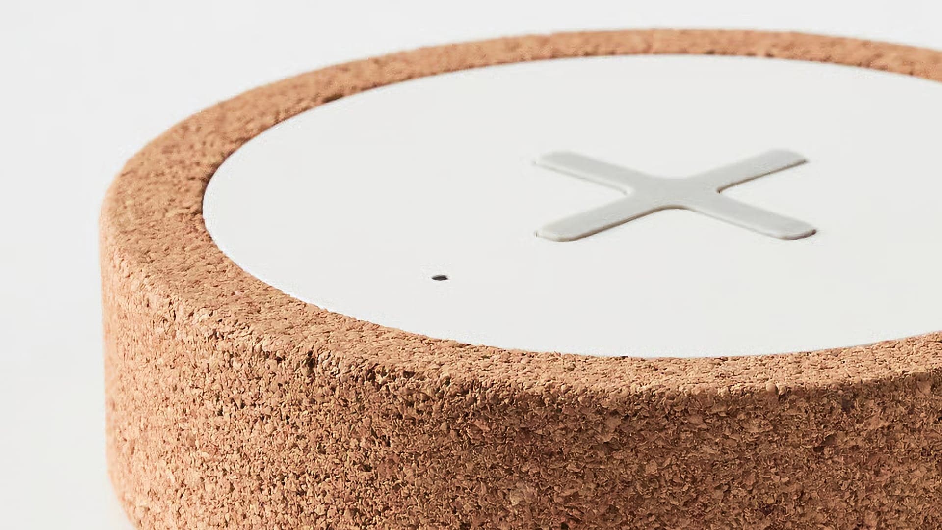 Bezdrátová nabíječka NORDMÄRKE | foto: IKEA