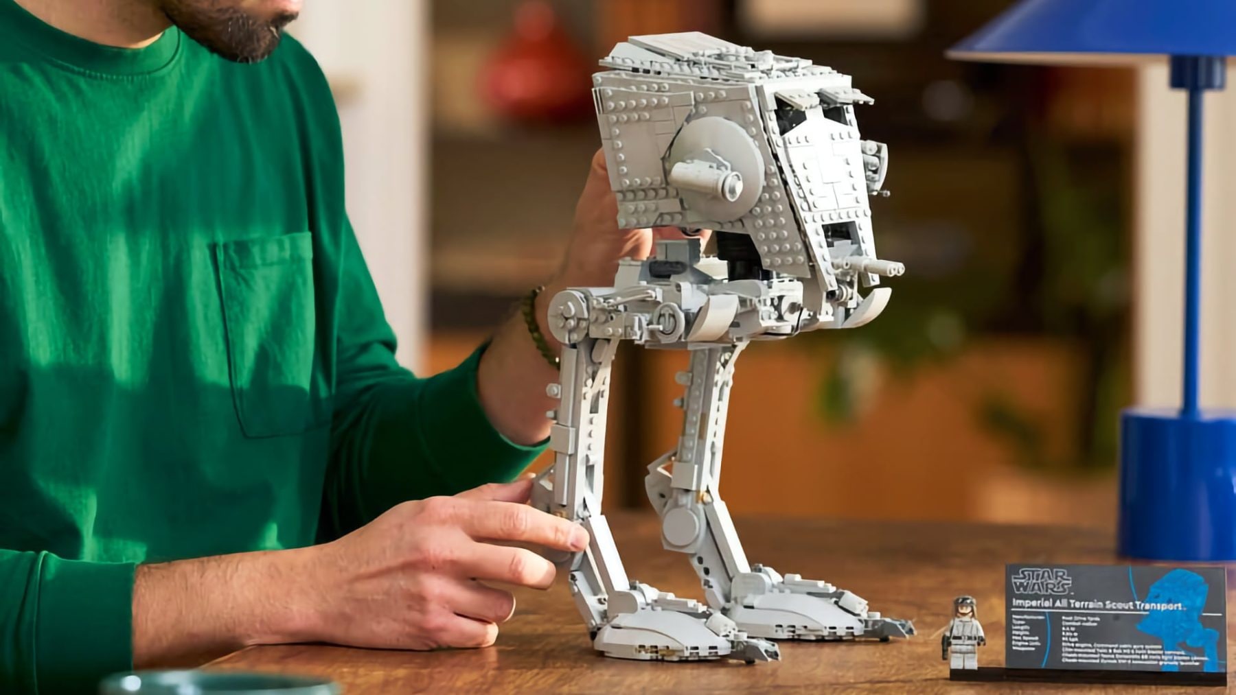 LEGO Chodec AT-ST | foto: LEGO