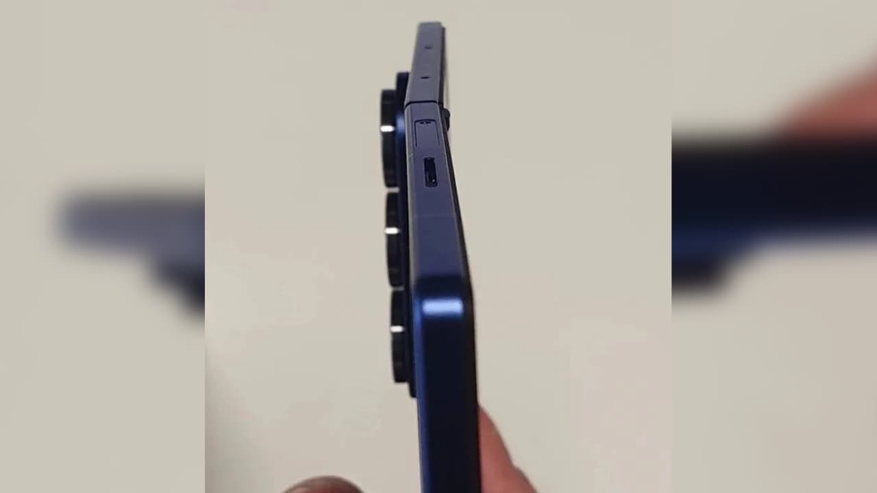 Některé kusy Samsungu Galaxy Fold 7 se neotevřou do úplné roviny | foto: djda9l / Reddit