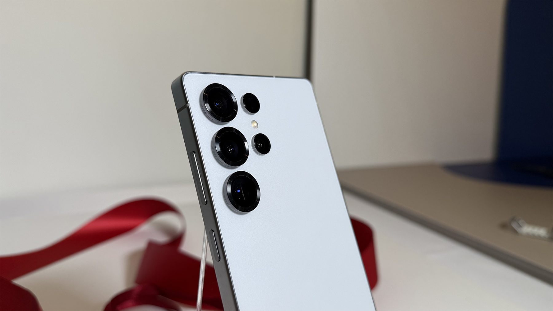 Samsung Galaxy S25 Ultra | Zdroj: Mobil Pohotovost