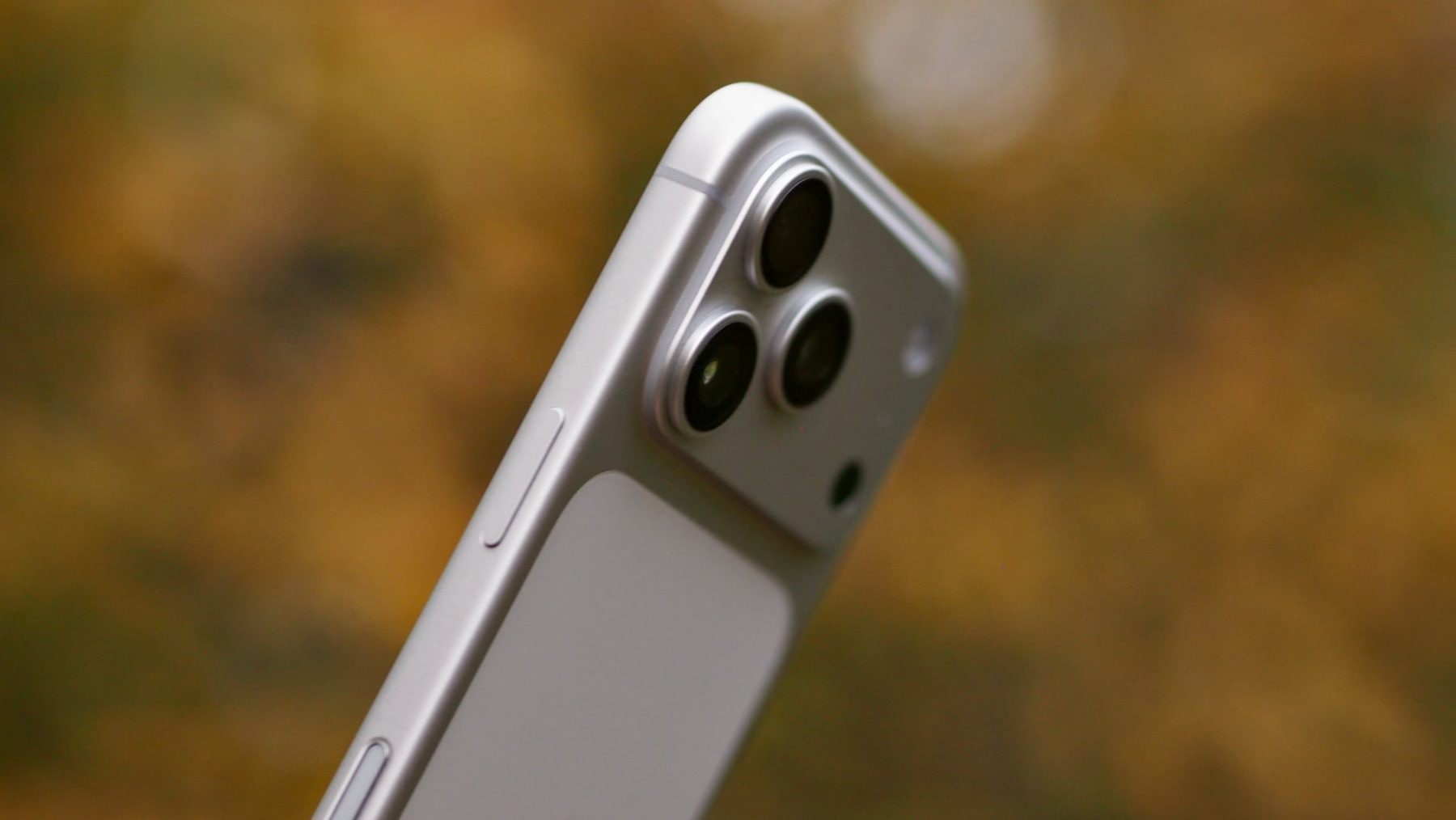 iPhone 17 Pro, detail fotoaparátu | Zdroj: Luboš Srb