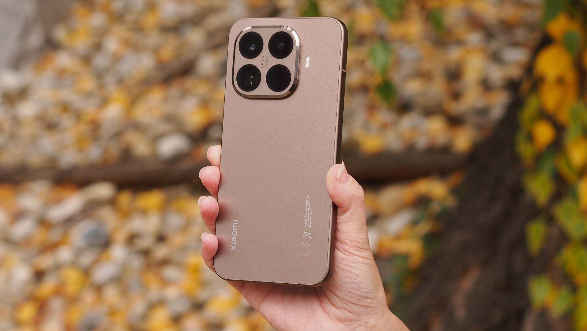 Xiaomi 15T Pro, záda | Zdroj: Luboš Srb