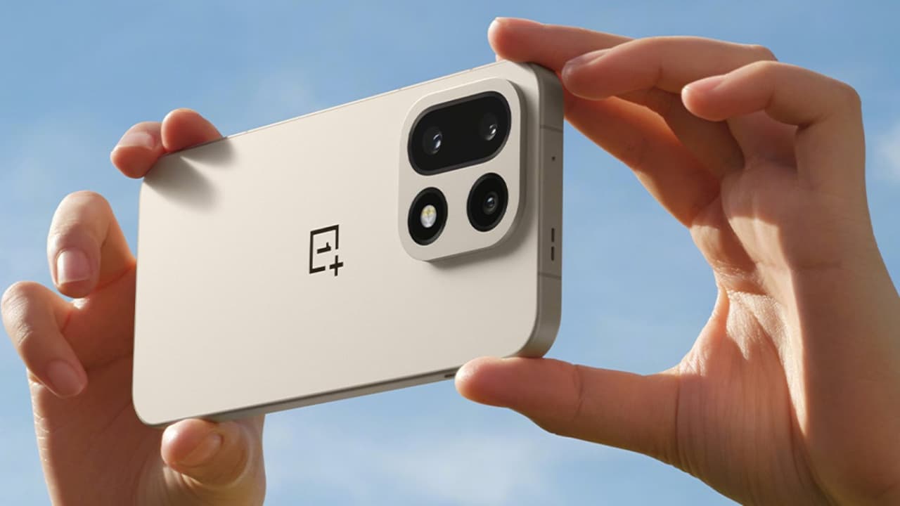 OnePlus 15 | Zdroj: OnePlus