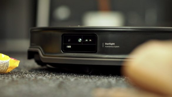 Robotický vysavač, který do ničeho nenarazí a je přesný jako švýcarské hodinky