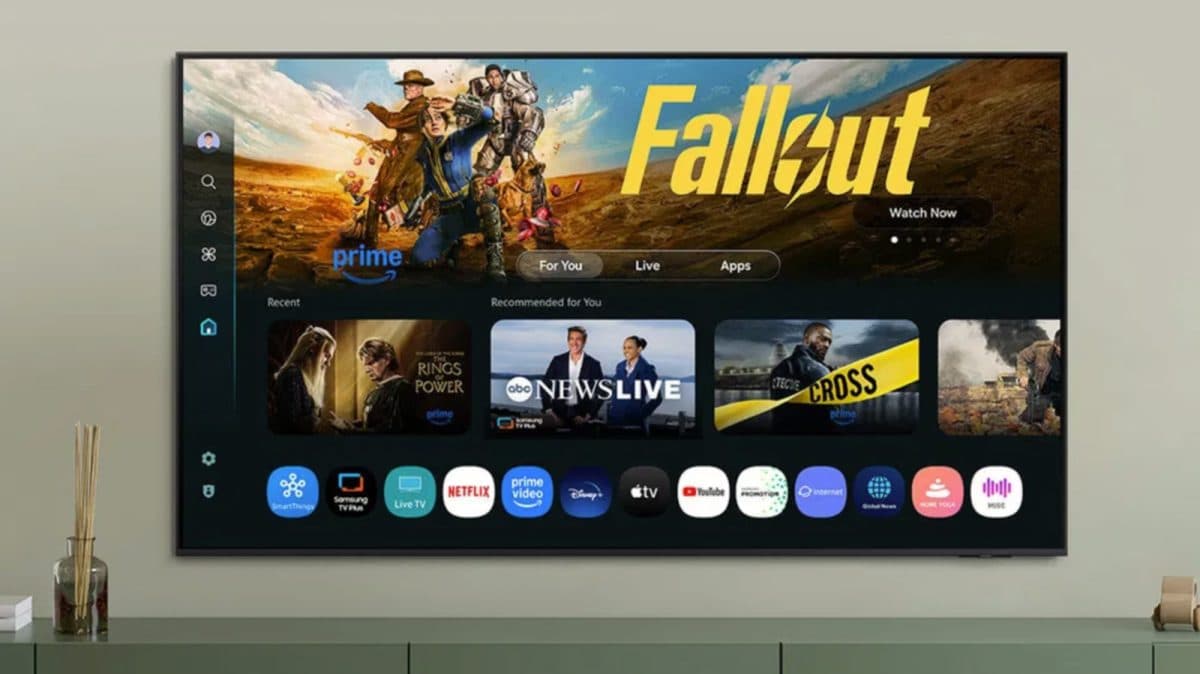 55" Samsung UE55U8072 televize | Zdroj: Alza