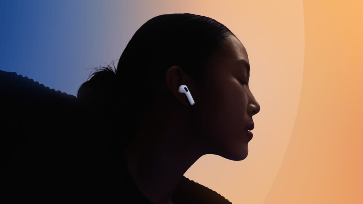 Apple AirPods 4 | Zdroj: Apple