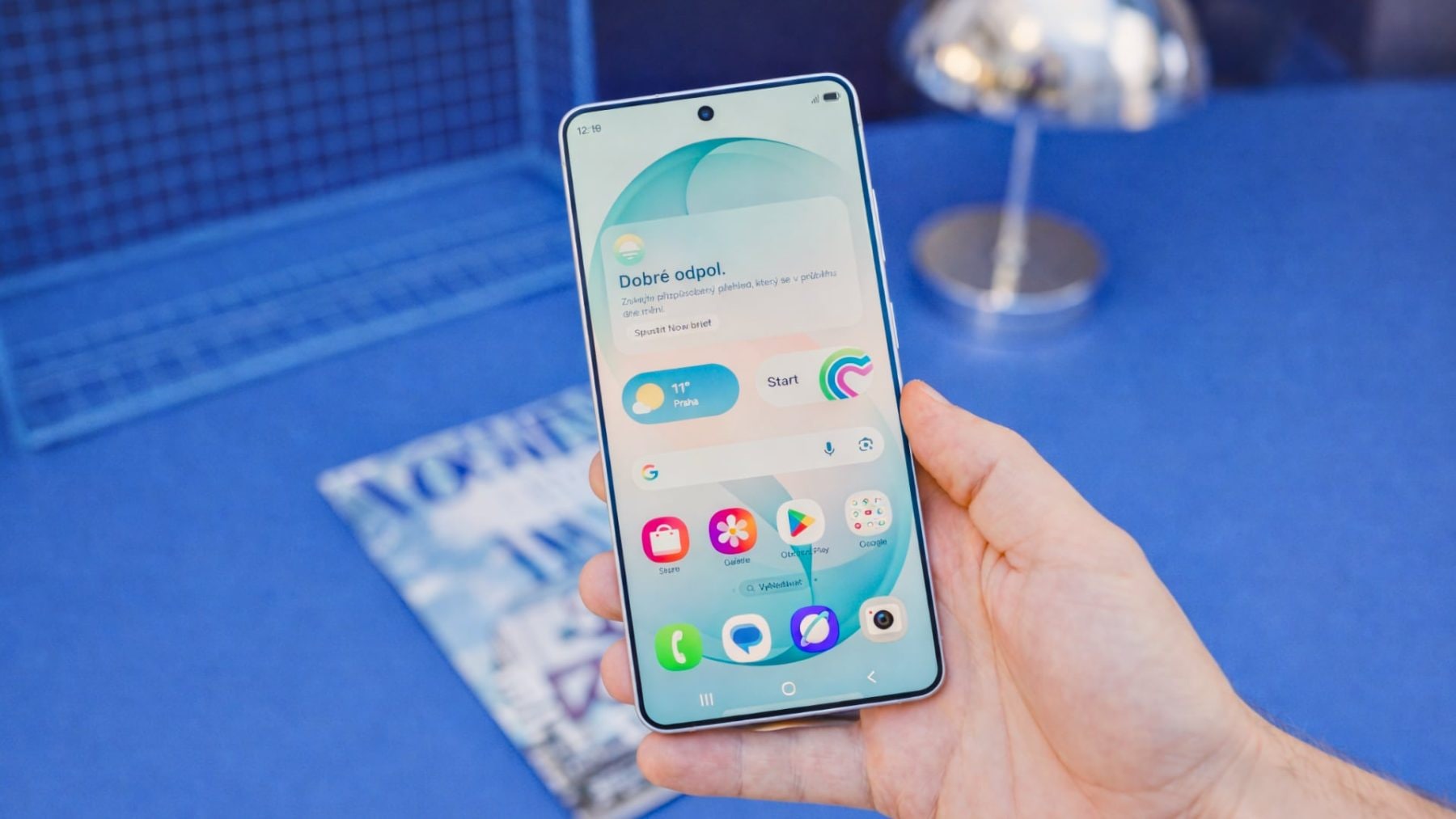 Samsung Galaxy S26 Ultra v ruce | Zdroj: Luboš Srb