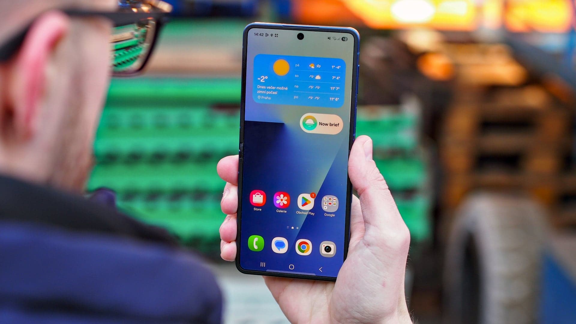 Samsung Galaxy Z Flip 7, displej | Zdroj: Luboš Srb