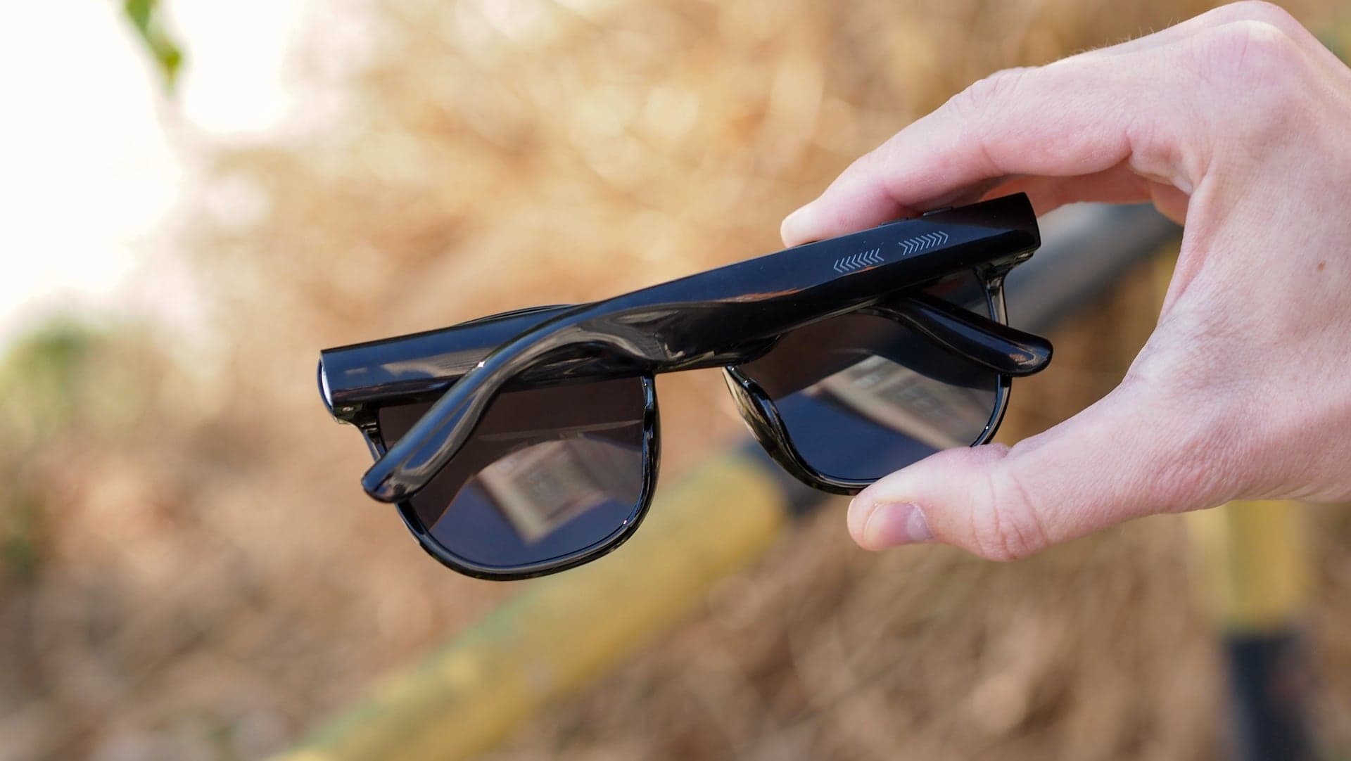 Chytré brýle INF z Kauflandu, zezadu | Zdroj: Luboš Srb