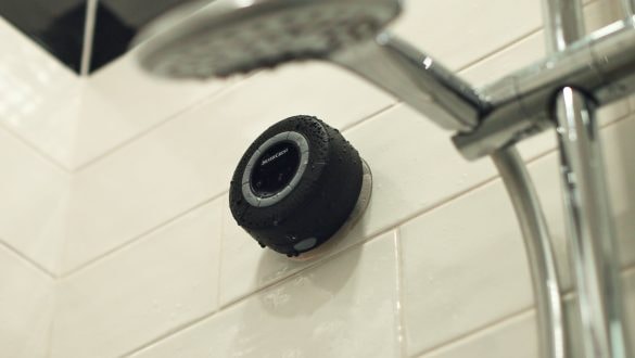 Recenze Bluetooth reproduktoru do sprchy z Lidlu: Skvělá blbinka za 349 Kč?