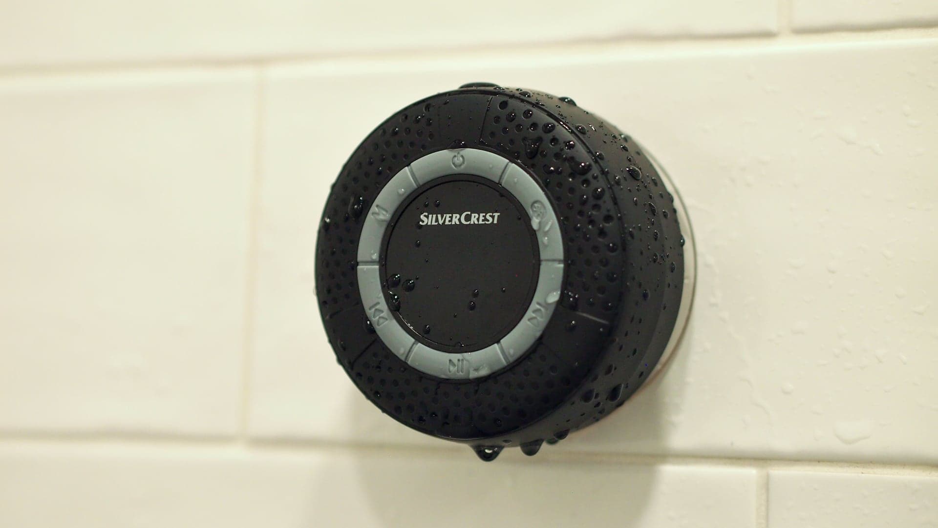 Bluetooth reproduktor do sprchy Silvercrest z Lidlu | Zdroj: Luboš Srb