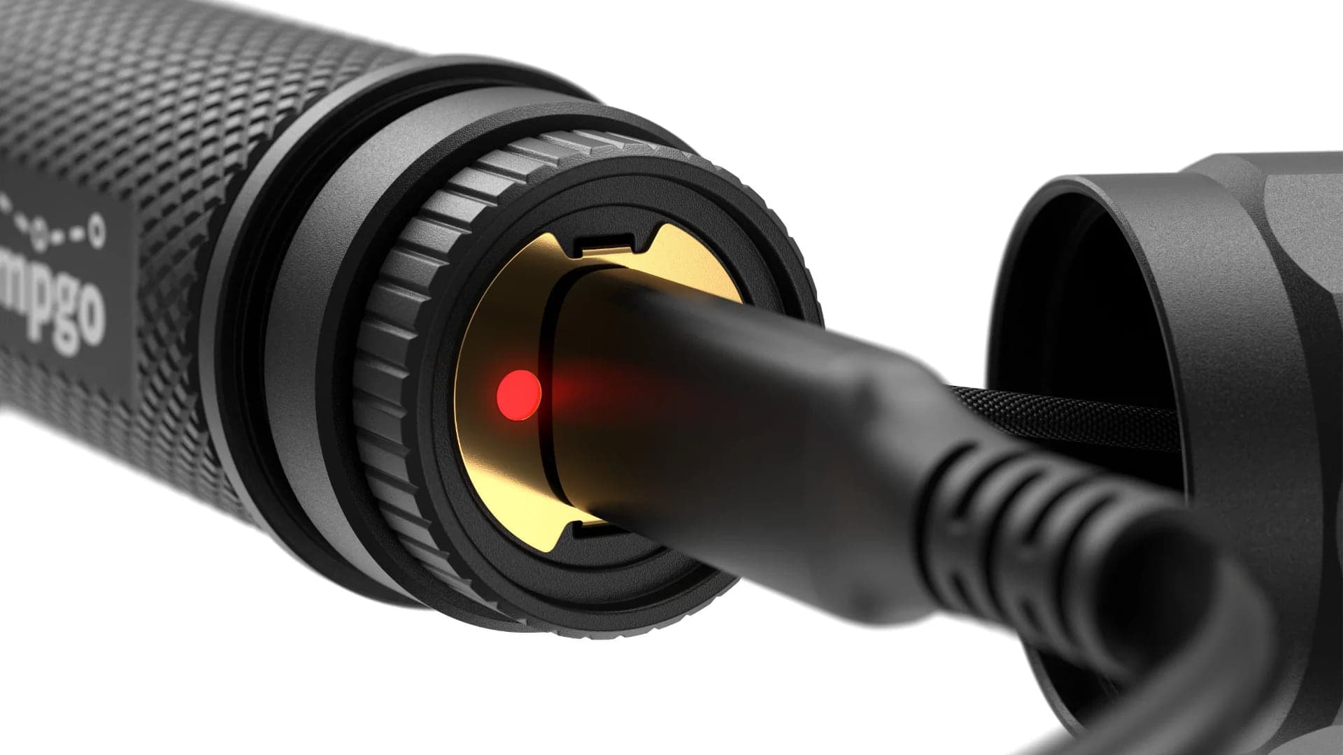 Nabíjení svítilny Campgo Lumex 1200 přes USB-C kabel | Zdroj: Alza