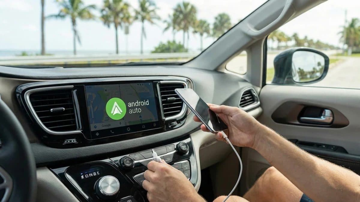 Připojení Android Auto přes kabel | Zdroj: Hola Car Rentals