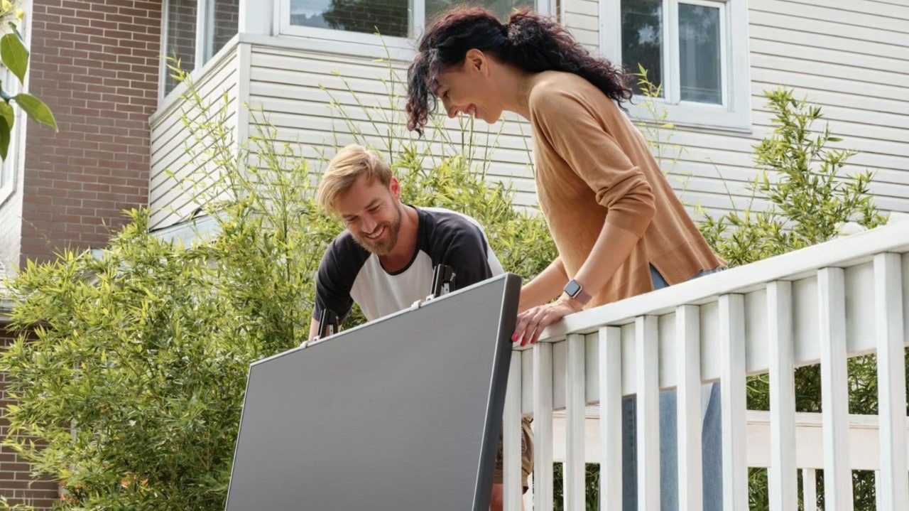 Solární balkónová elektrárna VALE Ecoflow 860 Wp / 800 W | Zdroj: Lidl